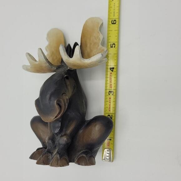 Whimsical Sitting Moose Signed Resin 6" - Picture 12 of 14